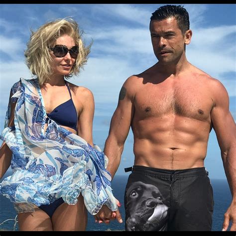 Kelly Ripa Ignores Giant Bahamian Storm To Capture Perfect Bikini Picture