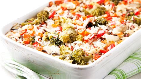 You'll still get an easy, cheap meal with these 13 casseroles, but you'll also feel like you finally graduated from dorm food. Casseroles you can make now and freeze for later