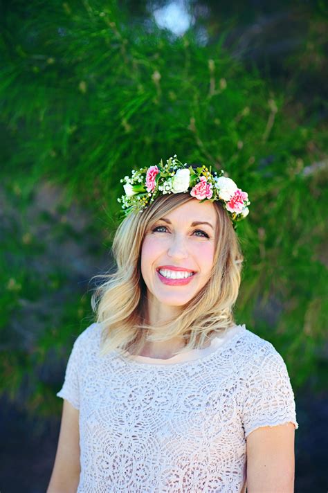 Make certain that your home is not a hazard to wildlife. Make Flower Crowns with fresh flowers - Tutorial - How to ...