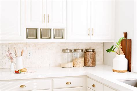 Essential Tips To Keep Your Kitchen Counters Organized