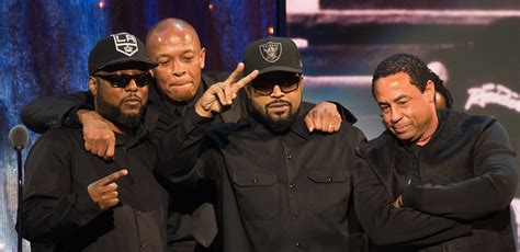 Ice Cube Seems Ambivalent About 2pac Hall Of Fame Induction