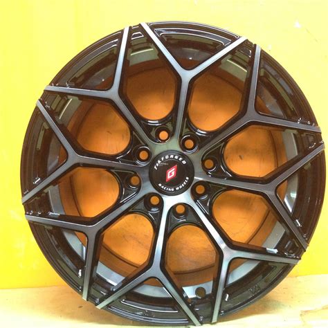 I found a couple of photos with hx wheels; Sport Rim 15 inch TCK FORGEDS Design (end 3/8/2019 10:15 AM)