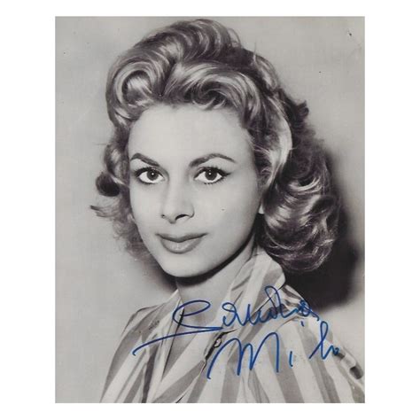 @sandramiloofficial per info e contatti azzurradelollis@gmail.com management locasciomanagement@gmail.com. Autographe Sandra MILO (Photo dédicacée)