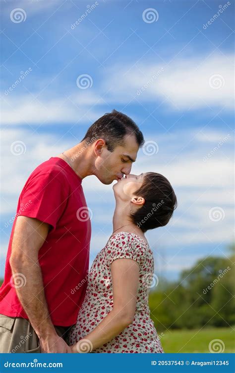 husband kiss his pregnant wife stock image image of expecting beautiful 20537543