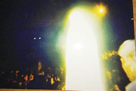 Virgin Mary Appears To Crowd Of Thousands Incredible Photo Of