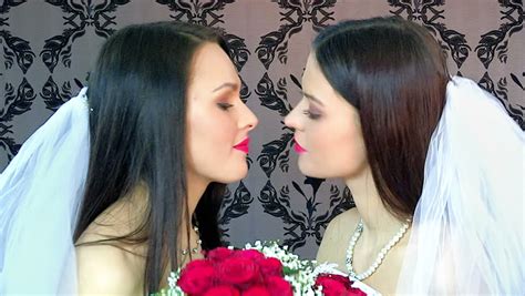 Lesbian Women Are Kissing And Give Ts To Each Other In Erotic Foreplay Game Stok Video Klip