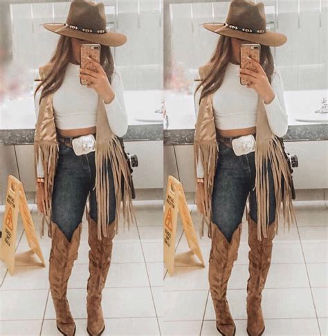 Pin By Danelly Zavala On Vaquera Cowboy Outfits For Women Cowgirl