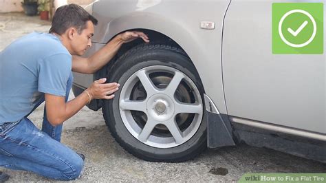 A flexible flat foot is a foot that has the ability to form an arch but the arch flattens when weight is put on the leg. 3 Ways to Fix a Flat Tire - wikiHow