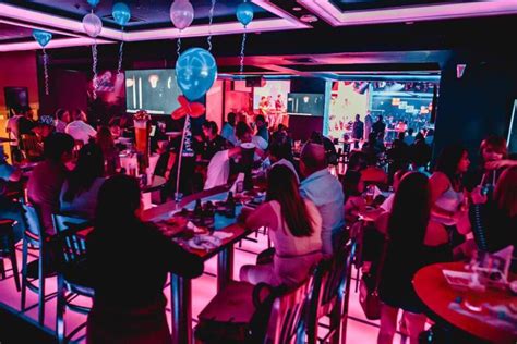 Rockys Cafe Dubai In Bur Dubai Nightclubs In Dubai Things To Do Dubai