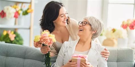 5 Ways To Honor Moms Beyond Mothers Day Sun Life Philippines