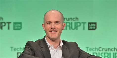 미국 최대 암호화폐 거래소 코인베이스(coinbase, nasdaq:coin)가 오는 4월 14일 이로인해 현재 코인베이스 플랫폼의 총 자산은 900억 달러에서 2230억 달러로 늘어나 암호화폐 시장 점유율 11.3%를. 코인베이스, SEC-등록 거래소가 될 수도 — Steemkr