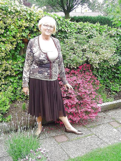 grannies grandma old ladies dressed 3 photo 25