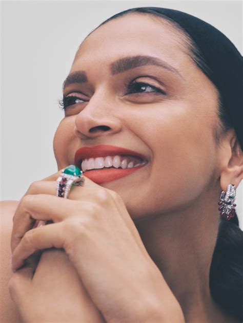 Want Whiter Teeth Try These Diy Hacks At Home Vogue India