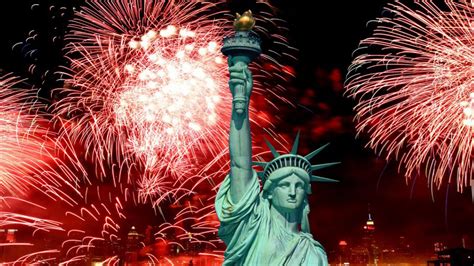 The Statue Of Liberty And 4th Of July Celebration Fireworks Desktop Hd