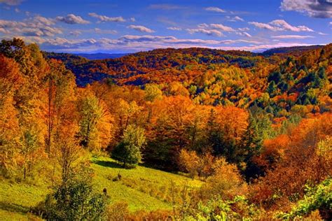 Valley Of Fall Colors Vermont Colorful Autumn Sun Sunny Clouds