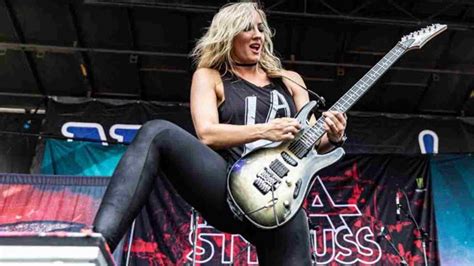 Nita Strauss Recalls A Fan Throwing His Sweaty Boxers At Her During