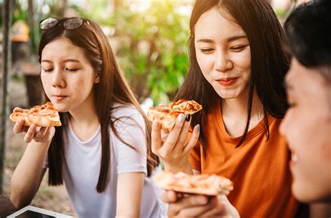 Cara Mengatasi Gangguan Makan Pada Remaja Perempuan