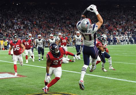 Fear Not Rob Gronkowski Is Back In Our Lives