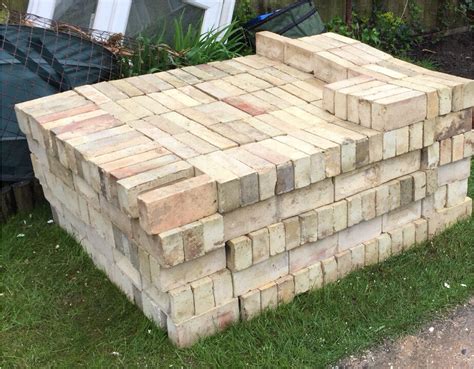 2000 Bricks Reclaimed Cambridge Whites In Cambridge Cambridgeshire Gumtree