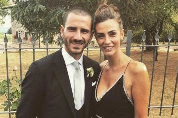 Leonardo bonucci's son lorenzo supports torino despite his father playing for turin rivals juventus and posed for a picture with his hero andrea belotti. Wife reveals truth about Bonucci's swap from Juve to AC ...