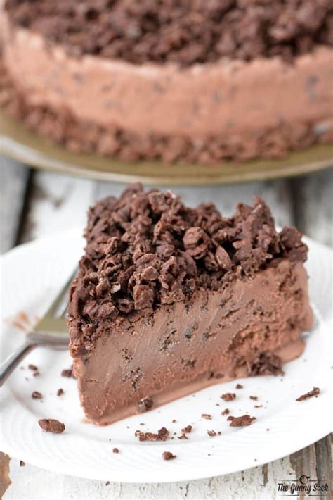 Chocolate Ice Cream Cake With Crunchy Cereal
