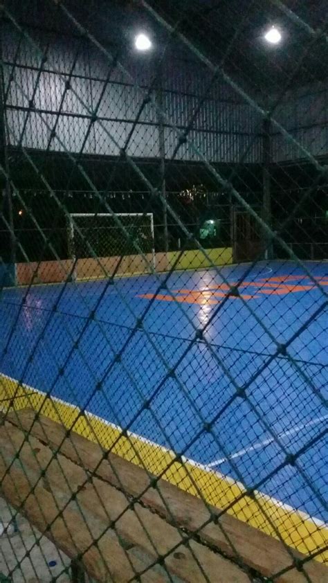 Jaring lapangan futsal | Perjalanan malam, Fotografi konseptual, Fotografi