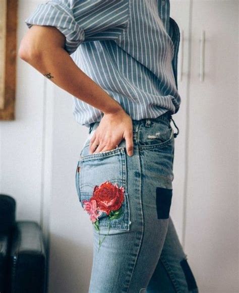 Los Jeans Con Flores Bordadas Perfectos Para Primavera Y Que Puedes