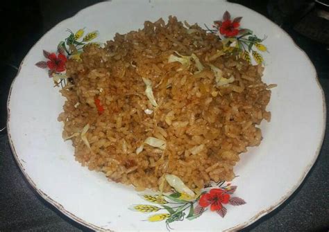 Setelah menjadi nasi aron, siapkan dandang, masukkan 1 genggam ikan asin goreng pada nasi aron tadi dan aduk hingga rata, kukus nasi sekitar. 22+ Resep Nasi Goreng Mentega Sederhana