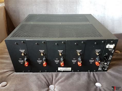 Fosgate Audionics FAA Home Theater Power Amplifier Channel W CH Photo