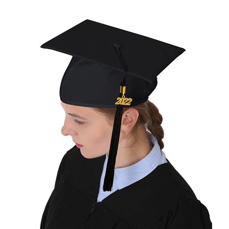 Matte Graduation Gown Cap Tassel Set 2022 For High School And Bachelor
