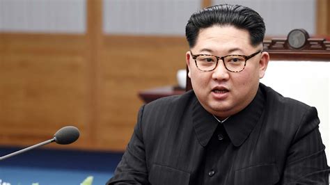 the south korean president is among the top 10 best looking world leaders