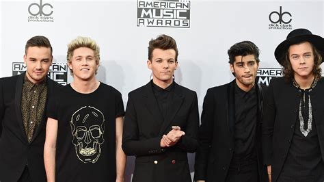 one direction s manager ‘quits after bust up with zayn malik huffpost uk entertainment