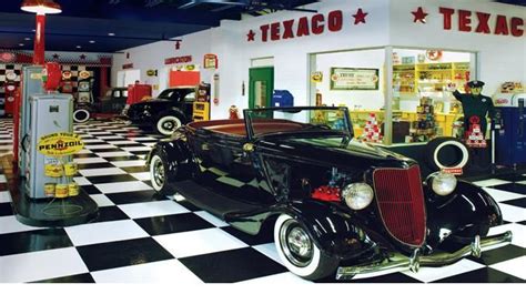 Why Not Recreate An Authentic Texaco Station Inside Your Garage