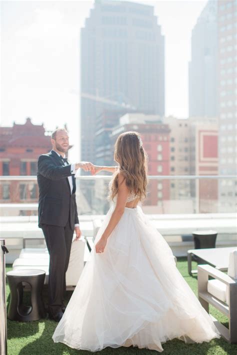 Cleveland Wedding On The Rooftop Of The Metropolitan At The 9 Such A