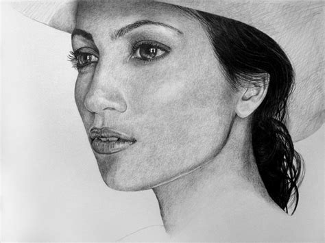Graphite pencil, graphite powder, soft realistic pencil drawing timelapse: 12 Awesome Tutorials To Create Hyper Realistic Drawings - Tutorials Press