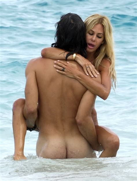 Shauna Sand Caught Sucking Off And Fucking Her Boyfriend On A Beach In St Barts Beautiful Girl