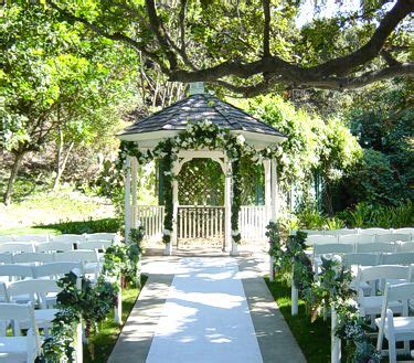 Only one wedding is held per day at the beautiful mar vista venue, though other venue options are available. Outdoors Weddings