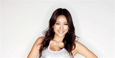 Lee Hyori Confesses That She Was The Loner In Fin K L Soompi