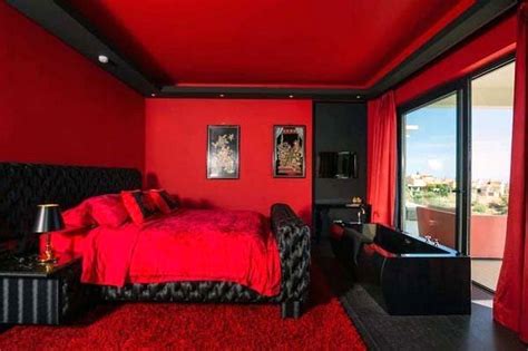 10 Romantic Red And Black Bedroom Decor