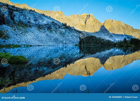 Mountain Lake And Morning Reflections Stock Image Image Of Water
