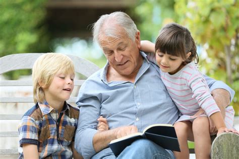 Estudio Demuestra Que Los Abuelos Que Cuidan A Sus Nietos Tienen Menos