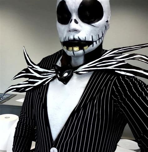See more ideas about white face paint, black and white face, face painting. 55 best Natural Halloween Face Paint / Costume Makeup ...
