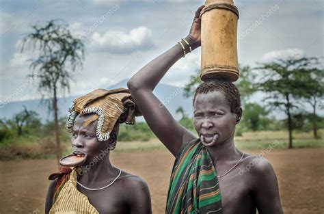 Two Mursi Women Omo Valley Ethiopia Stock Editorial Photo © Luisapuccini 51415739