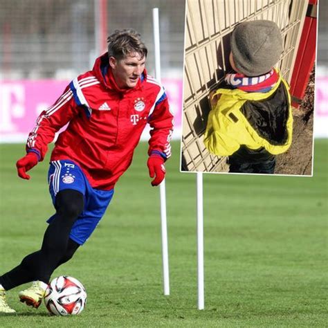 Näytä lisää sivusta sebastian schweinsteiger facebookissa. Bastian Schweinsteiger: Beliebtester Werbeträger | GALA.de