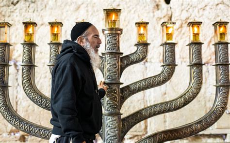 How The Miracle Of The Oil Sparked The Jewish Festival Of Lights