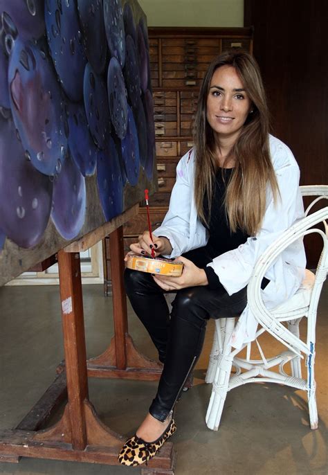 La artista plástica florencia aise. FLORENCIA AISE: LA ARTISTA MENDOCINA QUE ES UN HIT EN EL ...