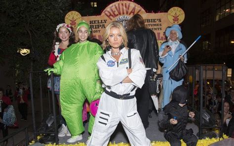 Kelly Ripa As An Astronaut Celebrity Halloween Costumes Halloween
