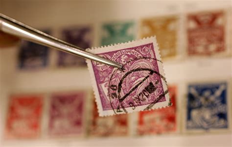 To put together stamp collection that will hold its value, the collector needs either knowledge or money (enough to hire knowledge). How to Identify the Price of Old Postage Stamps | Our Pastimes