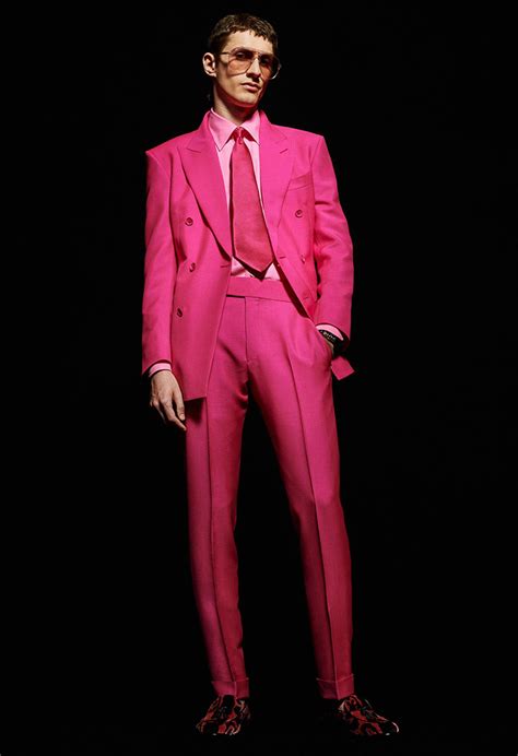 Discover Tom Ford Spring Summer 2023 Menswear Collection