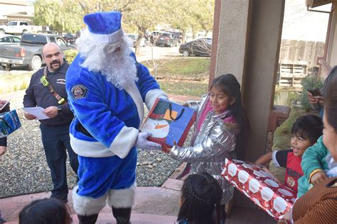 Operation Blue Santa Delivers Hundreds Of Ts Throughout Greenfield